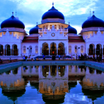 5 Destinasi Wisata Halal Indonesia Sukses Gaet Wisatawan Asing